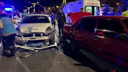 Bingöl’de zincirleme trafik kazası: 6 yaralı